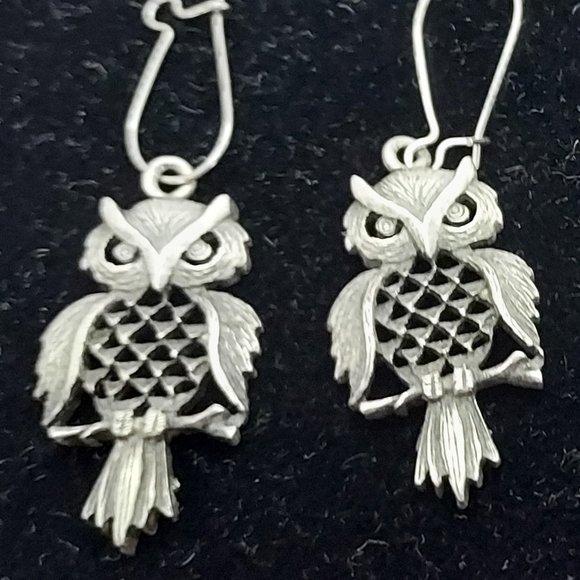 Pewter Owl Studs marked .925 & Square Marcasite Onyx Drop LOT of two - Picture 2 of 11